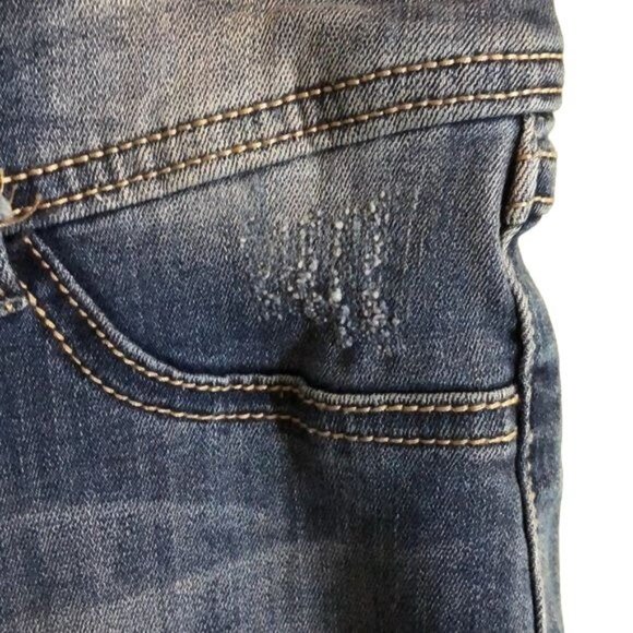 INC Embroidered Distressed Crystal Button Jeans Size 8P Medium Wash NWOT - Picture 4 of 7
